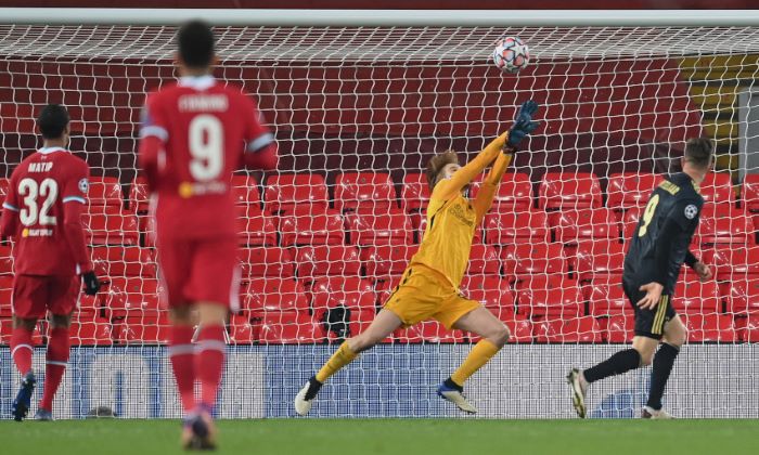 ลิเวอร์พูล ล่วงหน้าสู่ยูฟ่าแชมเปียนส์ลีก